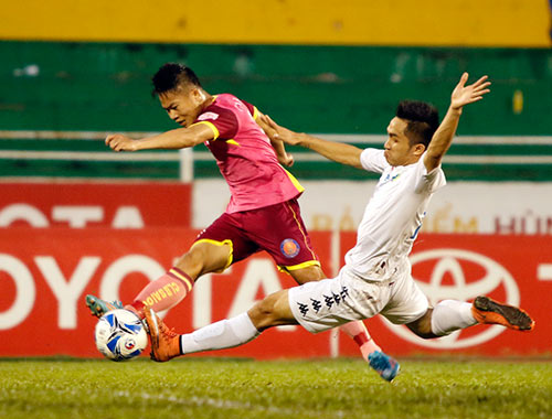 Bầu Hiển cười tươi, khen cả Hà Nội T&T lẫn Sài Gòn FC - 6