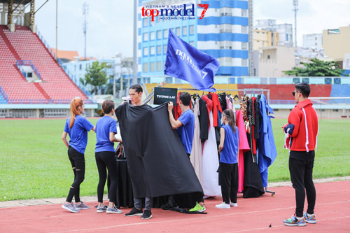 Cặp đôi đẹp của Next Top vừa thân thiết đã bị chia xa - 2