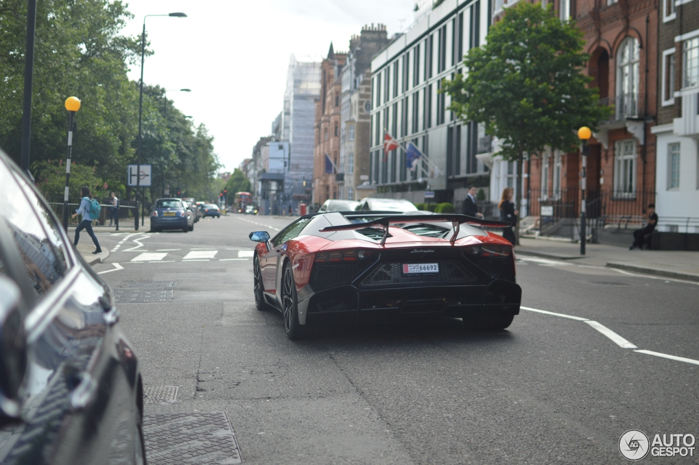 Lamborghini Aventador LP 720-4 &#34;cực độc&#34; trên đường phố London - 5