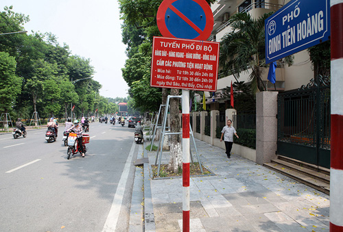 Gửi xe ở đâu để vào phố đi bộ quanh Hồ Gươm? - 2