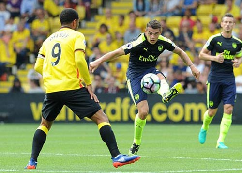 Granit Xhaka: Chiếc khiên biết phản đòn của Arsenal - 3