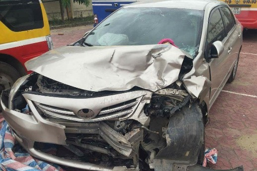 Kỷ luật tài xế lái xe công đi uống rượu, gây tai nạn - 1