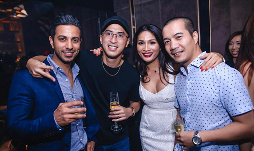 BLUE VELVET: Địa điểm giải trí mới toanh toàn trai xinh gái đẹp tại Sài Thành - 2