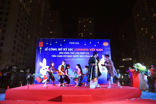 Kỷ lục Guinness mùa Trung Thu 2016: Chính thức “lên đèn” Thỏ Vincom - 4