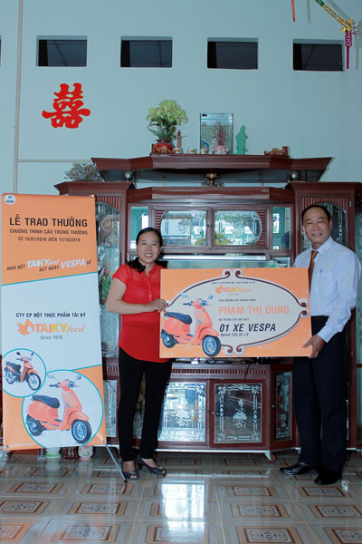 Mua bột Takyfood sút ngay Vespa về - 2