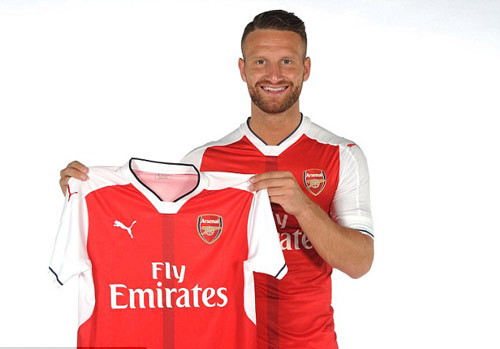 Arsenal đón Perez và Mustafi: Quân xe và quân hậu - 2