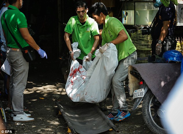 Philippines: Mỗi ngày hành quyết 40 người không cần xử - 1