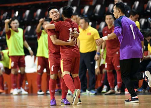 Tuyển futsal Việt Nam thua ngược Argentina - 2