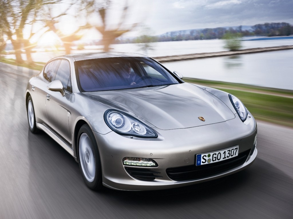 Porsche Panamera thế hệ đầu tiên chính thức ngừng sản xuất - 3