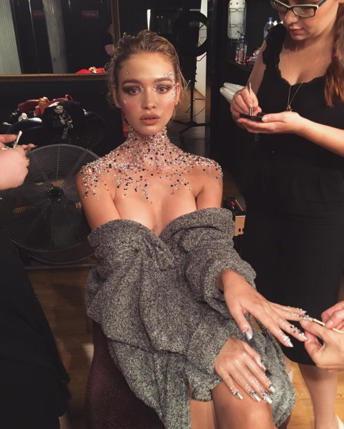 "Người tình tin đồn của Leo" nóng bỏng với nội y - 9