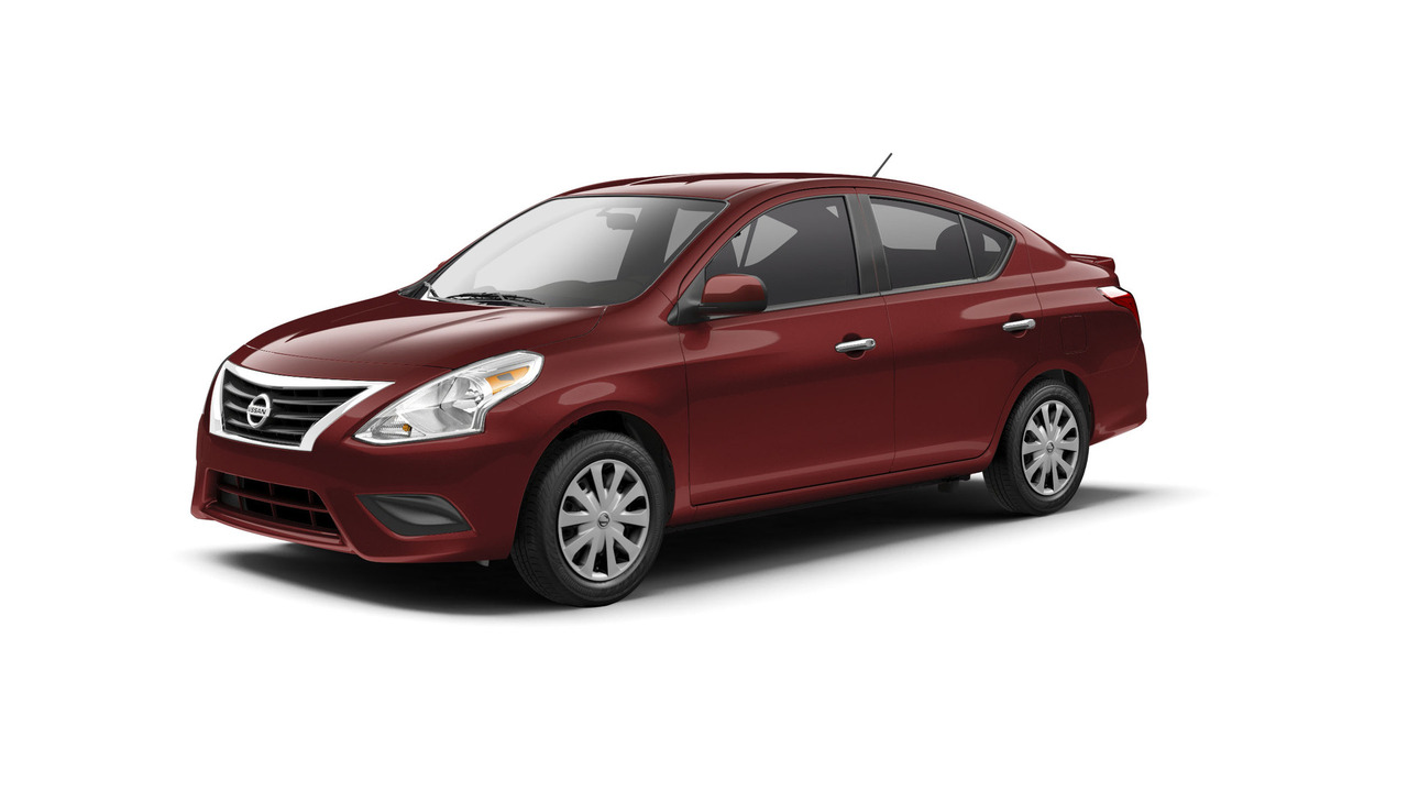 Nissan Versa Sedan 2017 có giá khởi điểm 12.825 USD - 2