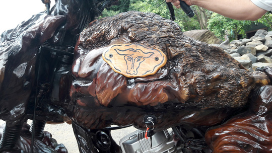 Độc đáo: Chiếc mô tô bằng gỗ độc nhất vô nhị ở Lâm Đồng - 6