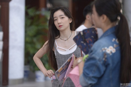 Tân sinh viên nghệ thuật TQ hút hồn ngày nhập học - 3