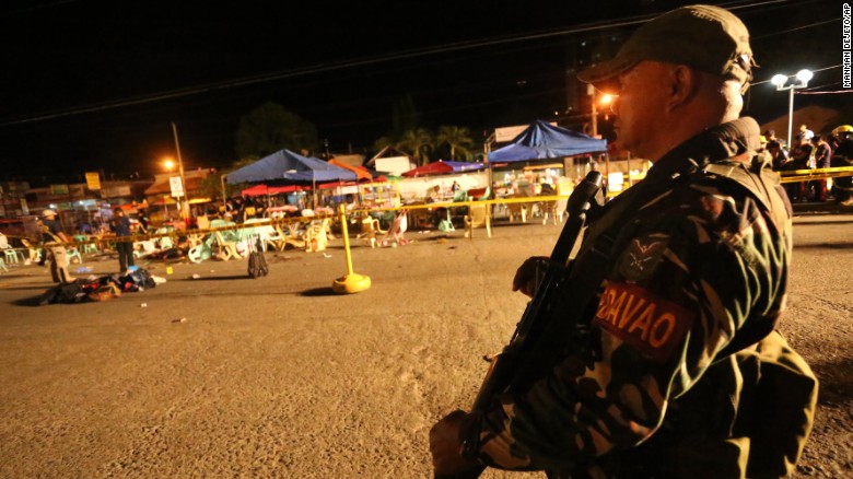 TT Philippines ra lệnh quân đội sẵn sàng sau vụ khủng bố - 2