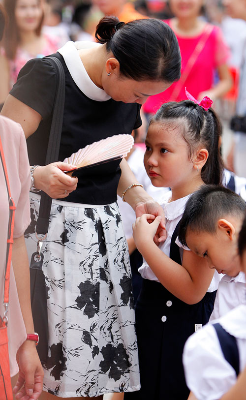 Những hình ảnh ngộ nghĩnh của trẻ nhỏ ngày đầu tới lớp - 7