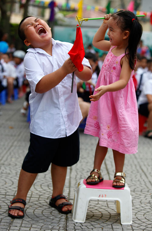 Những hình ảnh ngộ nghĩnh của trẻ nhỏ ngày đầu tới lớp - 10