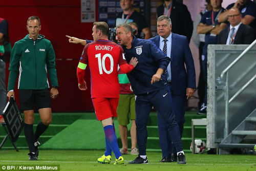 Rooney ở tuyển Anh: Ranh giới công thần và "cục nợ" - 1
