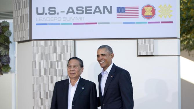 Ông Obama có thể giúp Lào thoát bóng Trung Quốc? - 1