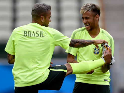 Tin HOT tối 6/9: Siêu tiền đạo V-league nhập tịch Việt Nam - 1