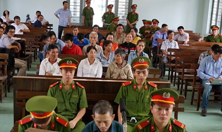 Đòi tử hình thủ phạm vụ án oan của ông Huỳnh Văn Nén - 1