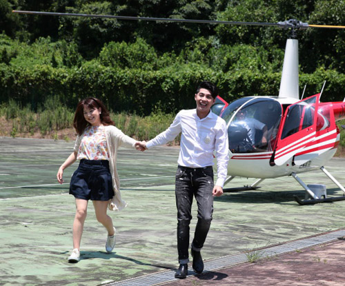 Noo Phước Thịnh hẹn hò bạn gái Nhật bằng trực thăng - 1