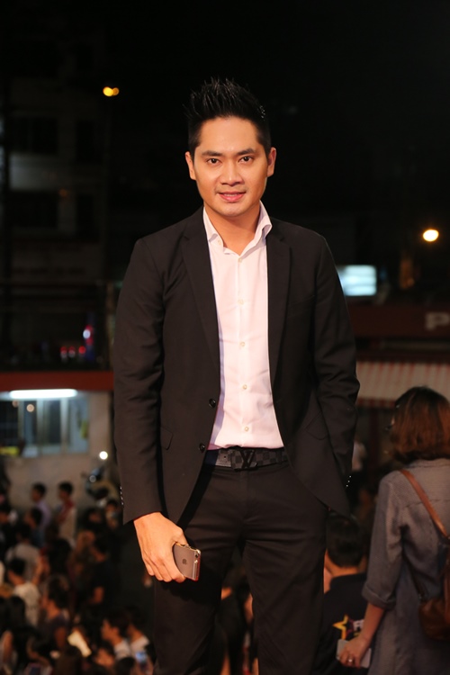 Tóc Tiên hở bạo trên sóng truyền hình - 8