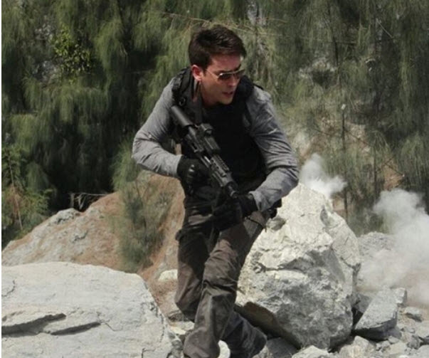 Chàng quân nhân 6 múi khiến chị em điên đảo - 1