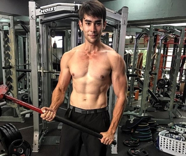 Chàng quân nhân 6 múi khiến chị em điên đảo - 3