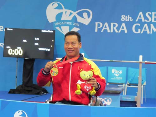 Kỳ tích Lê Văn Công: Kỷ lục thế giới, HCV Paralympic - 2