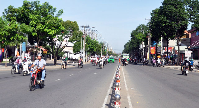“Rốn” kẹt xe vắng vẻ lạ thường, người Sài Gòn &#34;sốc&#34; - 14
