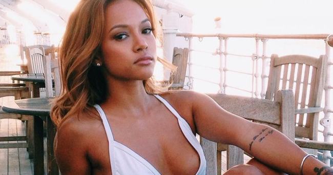 Karrueche Trần có tên thân mật là Kae, sinh năm 1988 tại Los Angeles, Mỹ. Cô có mẹ là người Việt và bố là người Mỹ Gốc Phi.