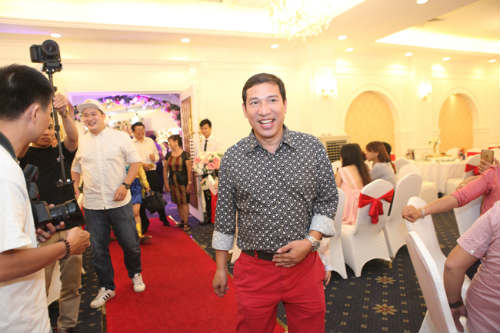 Đỗ Duy Nam cười tít mắt rước vợ hot girl về dinh - 12