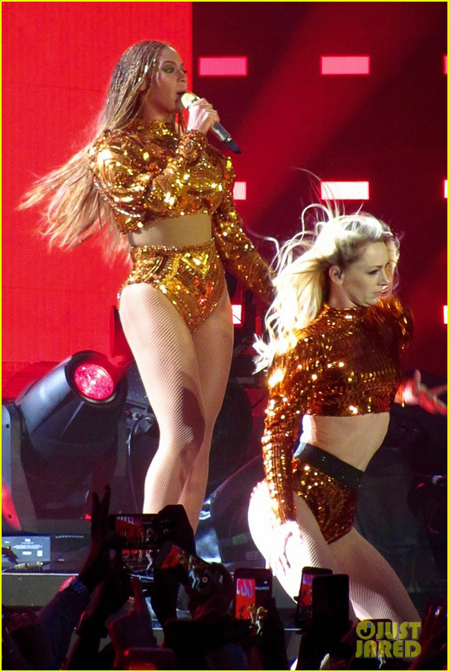 Bộ trang phục mà Beyonce diện trong tour Formation vừa qua.