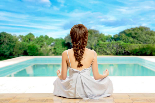 Huyền My “khoe” biệt thự đẳng cấp ven sông tại Quận 7 - 2