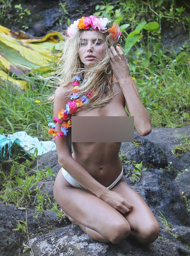 Sahara Ray là người tình mới của Justin Bieber. Người mẫu sinh năm 1993 này có sở thích ăn mặc táo bạo và "tắm tiên". Cô trở thành ngôi sao được tìm kiếm nhiều trên mạng sau khi lộ ảnh cùng Justin không mảnh vải che thân tại Hawaii vừa qua.