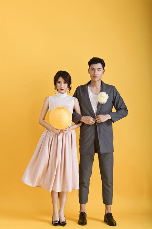 Quỳnh Anh Shyn &#34;tình tứ&#34; bên giải Bạc Siêu mẫu VN - 2