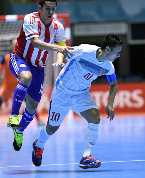 Ảnh: Futsal Việt Nam "trở lại mặt đất" trận gặp Paraguay - 8