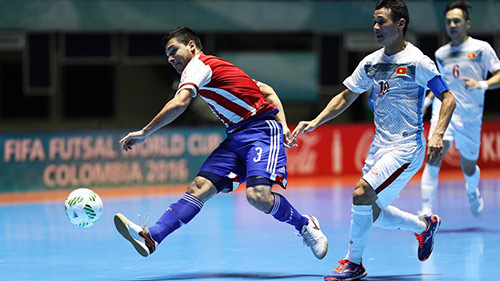 ĐT futsal Việt Nam bị Paraguay bắt bài ở World Cup - 1