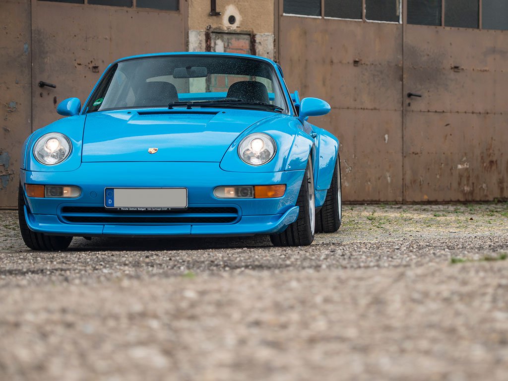 Porsche 993 GT2 đời 1995 được bán với giá siêu "khủng" - 6