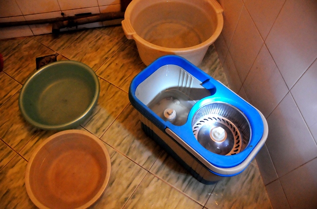 Ở giữa Thủ đô, 13 ngày mới dám tắm một lần - 4