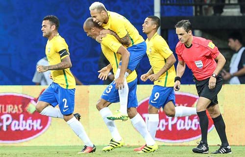 BXH FIFA tháng 9: Sau 6 năm, Brazil trở lại top 4 - 1
