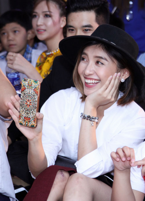 Mr. Đàm hát miễn phí, vui Trung thu cùng trẻ mồ côi - 7