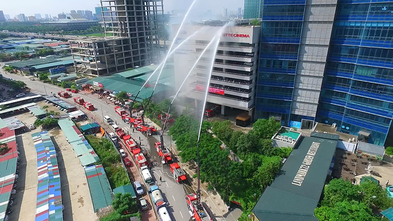 Xem diễn tập cứu 1.000 người “kẹt” ở cao ốc cao nhất VN - 1