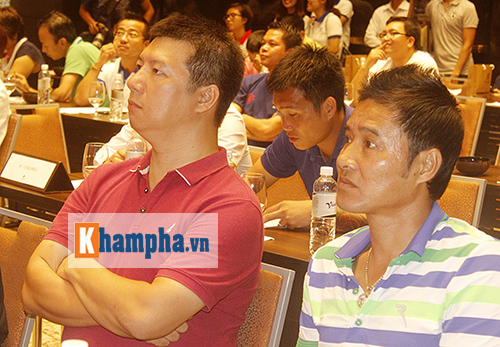 Huyền thoại MU “choáng” với fan Việt, thích Ronaldo hơn Cantona - 4