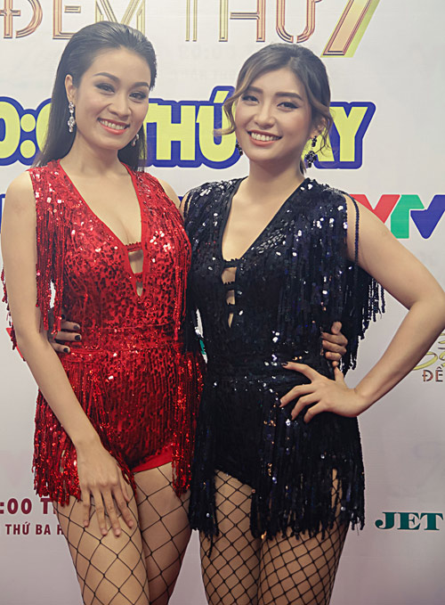 Đọ sắc 2 cô cháu gái chân dài siêu gợi cảm của Lam Trường - 2