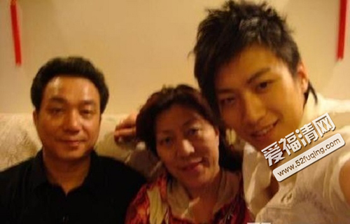 Tuổi thơ cô đơn của mỹ nam tự sát bằng túi nylon - 2