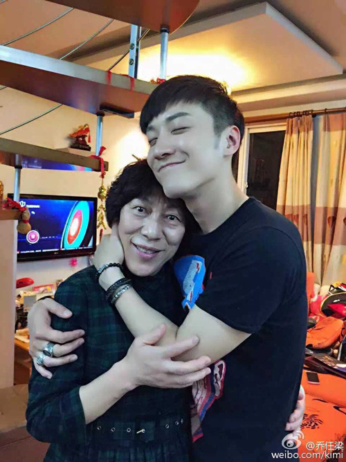 Tuổi thơ cô đơn của mỹ nam tự sát bằng túi nylon - 3