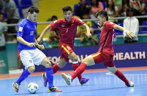 Futsal Việt Nam – Italia: Tinh thần quả cảm - 1