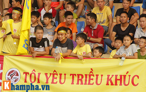 Nô nức đi xem giải “phủi” khiến V-League phát thèm - 4