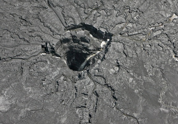 Mỹ: Xuất hiện hố “phóng xạ” khổng lồ gây rò rỉ chất thải - 1